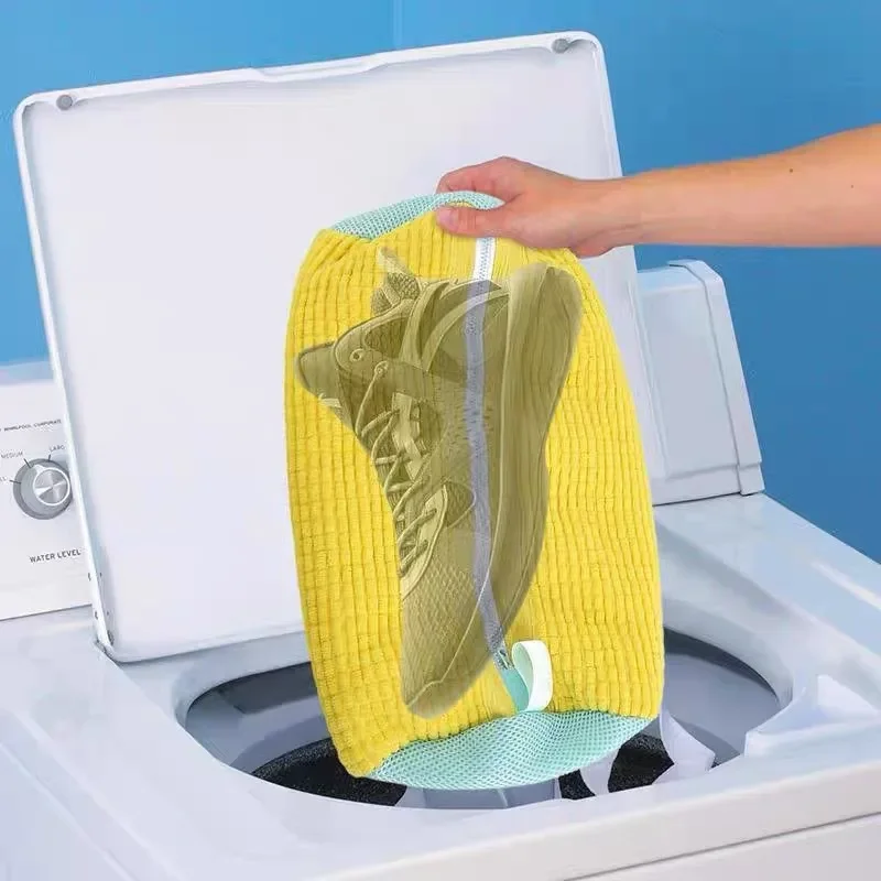 洗濯機用シューズバッグ。スニーカーや靴の洗濯時に使用できる、 - Sneaker Protector のレビューと価格